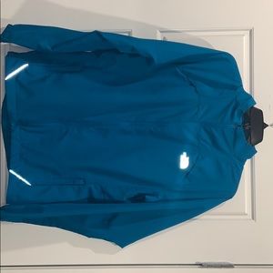 The North face Men’s light wind breaker